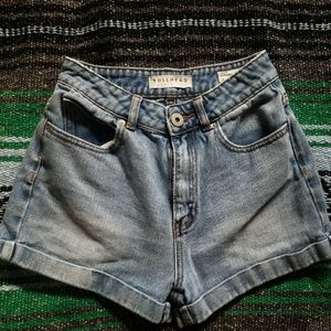 Bullhead Mom Shorts